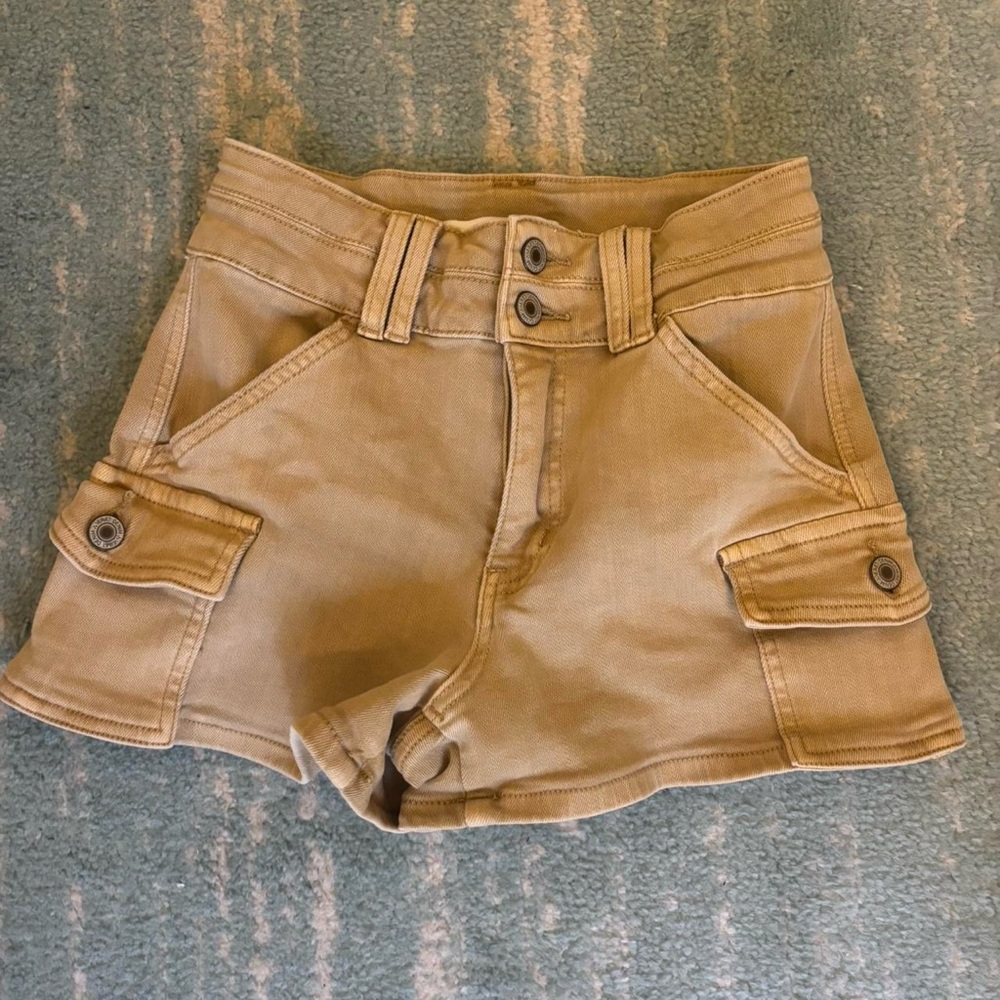 Velvet Women's Beige Cargo Shorts